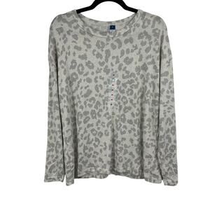 Old Navy Long Sleeve Shirt Medium NWT Cheetah print‎ Soft